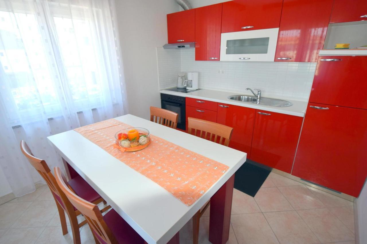 Apartments Gabrijel Malinska Exterior foto